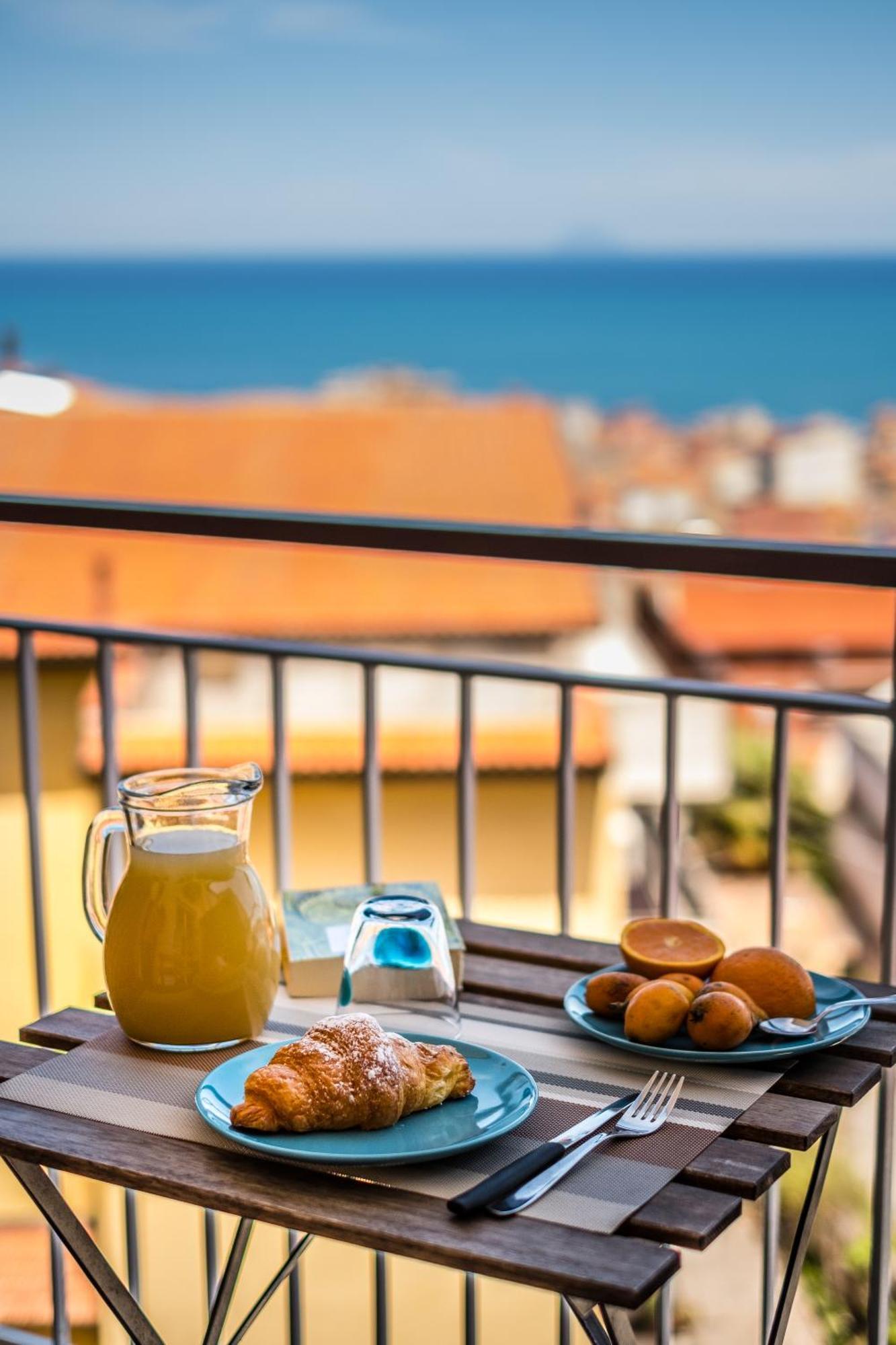 Bed and Breakfast Casadada Santo Stefano di Camastra Exterior foto
